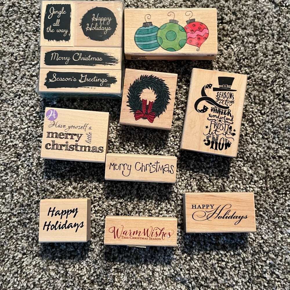 Large Lot of Christmas Scrapbooking Items - Picture 7 of 7